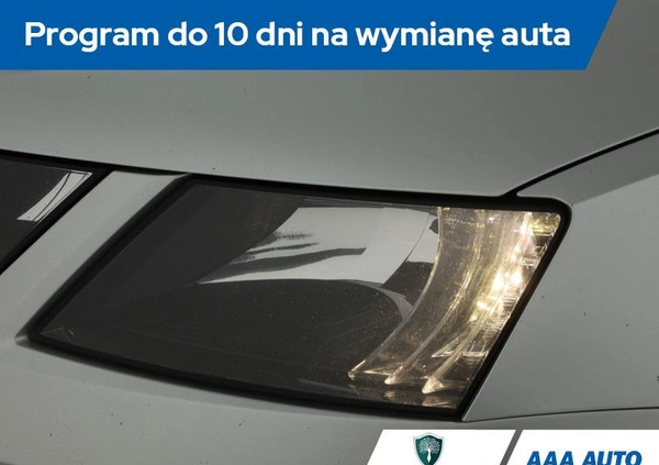 Skoda Octavia cena 42000 przebieg: 197693, rok produkcji 2018 z Kazimierza Wielka małe 211
